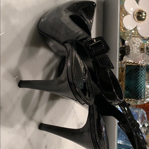 Aldo Black Patent Platform High Heels - Picture 4 of 5